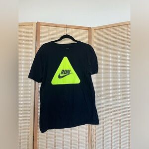 Men’s Nike run t shirt